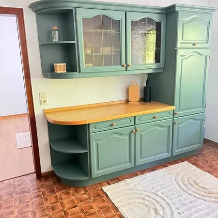 Ferienwohnung, Aust