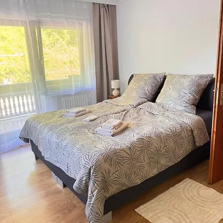 Apartman Ferienwohnung, Aust