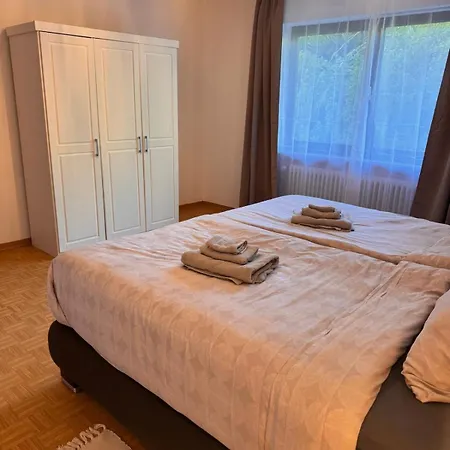 Ferienwohnung, Aust Apartman